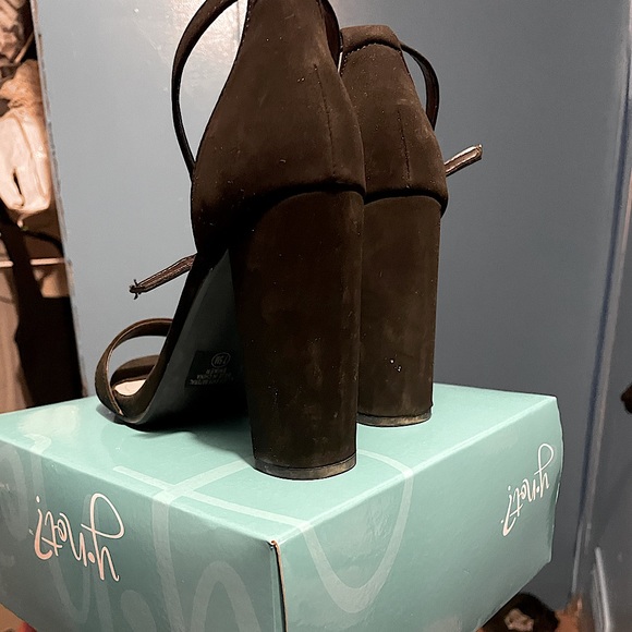 Shiner Black Nub Heels - Picture 3 of 3